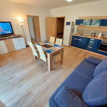 Moderni Apartman Horni Marsov - By Alka Dış mekan fotoğraf