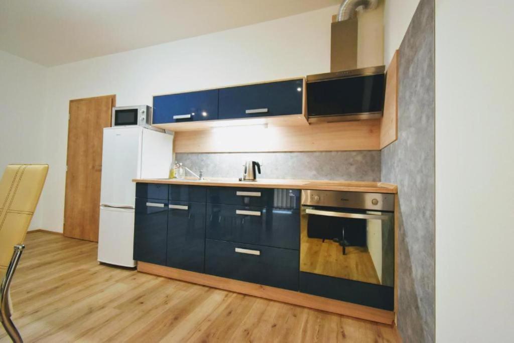 Moderni Apartman Horni Marsov - By Alka Dış mekan fotoğraf
